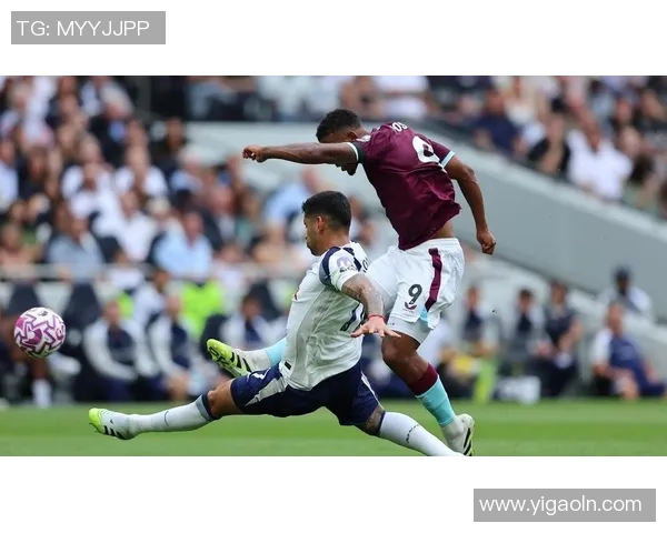 伯恩利主场迎战热刺双方争夺英超宝贵积分之战